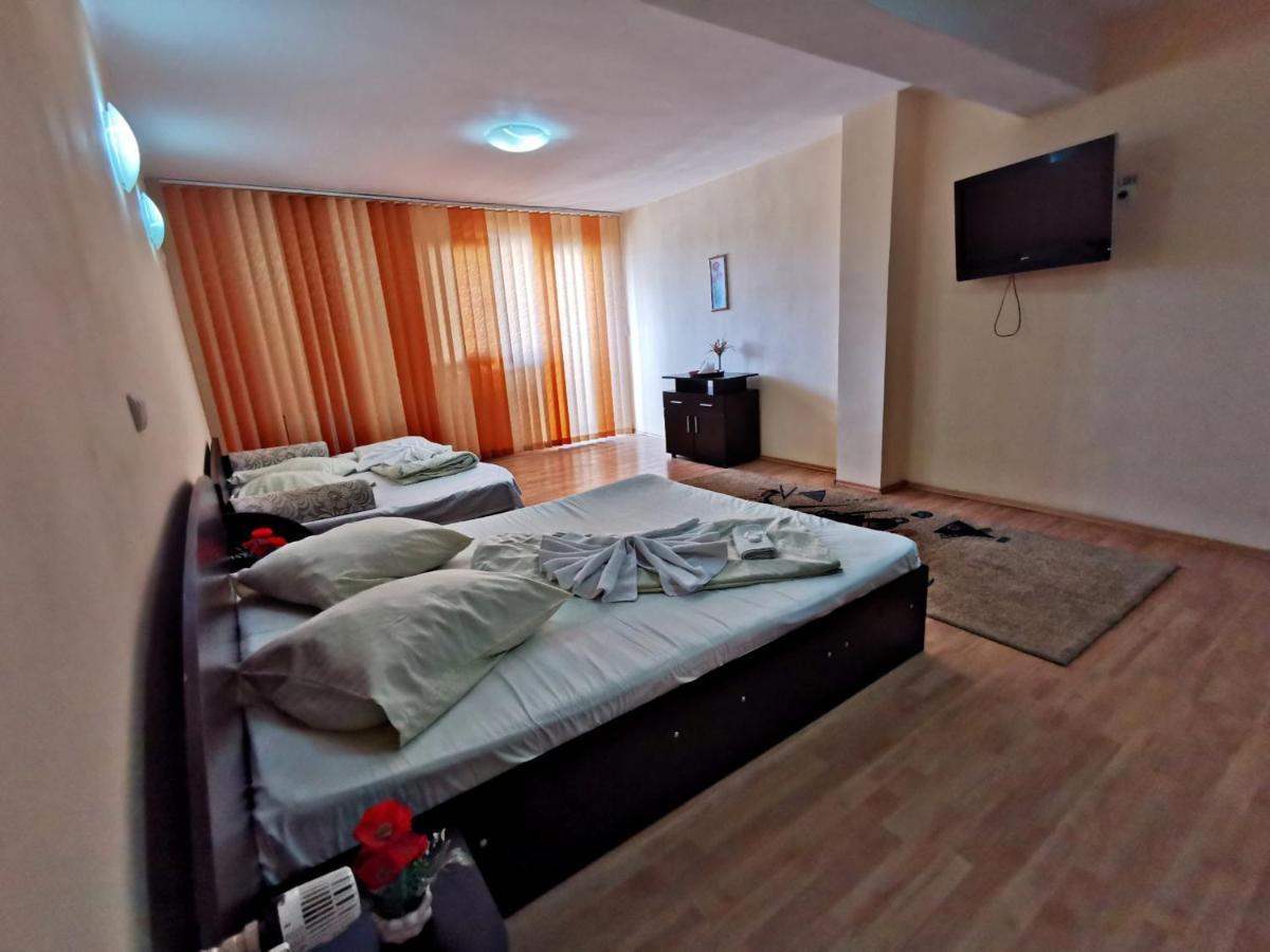 International Recola Motel Banesti Exterior photo