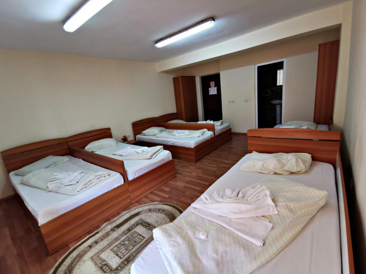 International Recola Motel Banesti Exterior photo